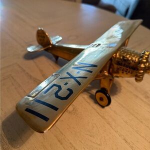 Spirit Of St. Louis airplane Golden Anniv. Commemorative Gold Empty Decanter